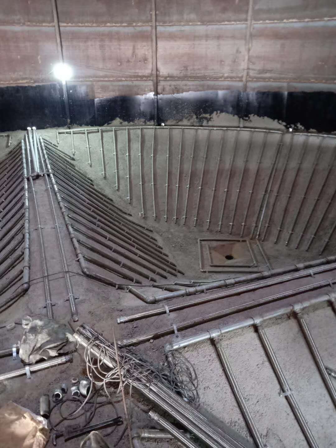 霍尔果斯气化管